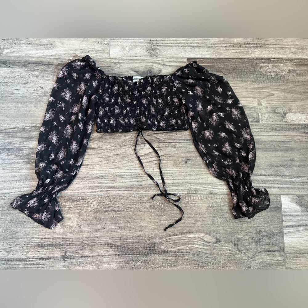 ALMOST FAMOUS SIZE:XL LONG SLEEVE STRETCH PRE-OWNED COLOR:BLACK,PINK #A